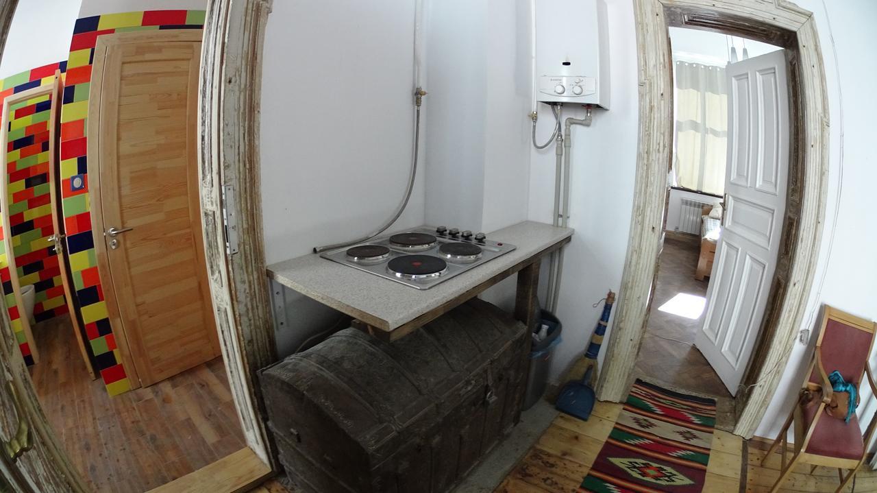 Hostel Mif Ivano-Frankivsk Extérieur photo